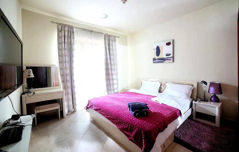 1BR Dubai Marina View Princess Tower 1609 - photo 3