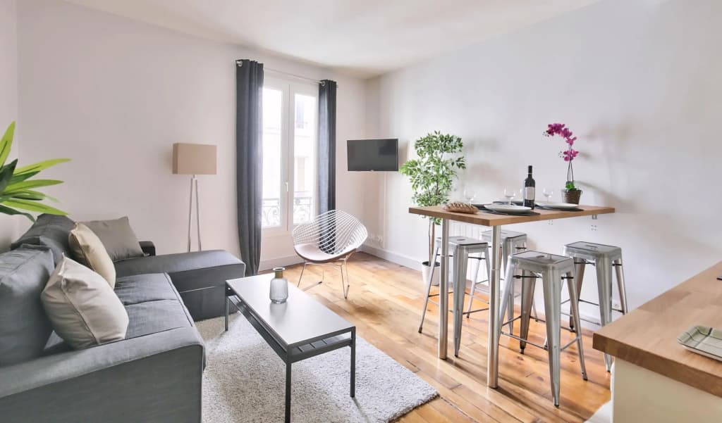 B 832 - Buttes Chaumont - Spacieux appartement - photo 6