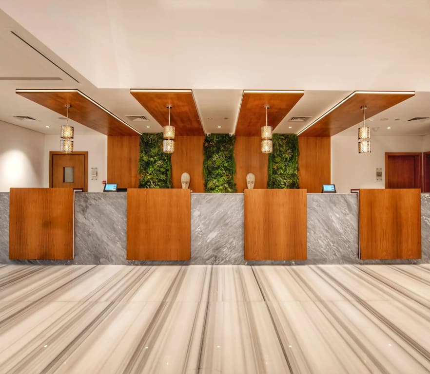 Canal Central Hotel - photo 2
