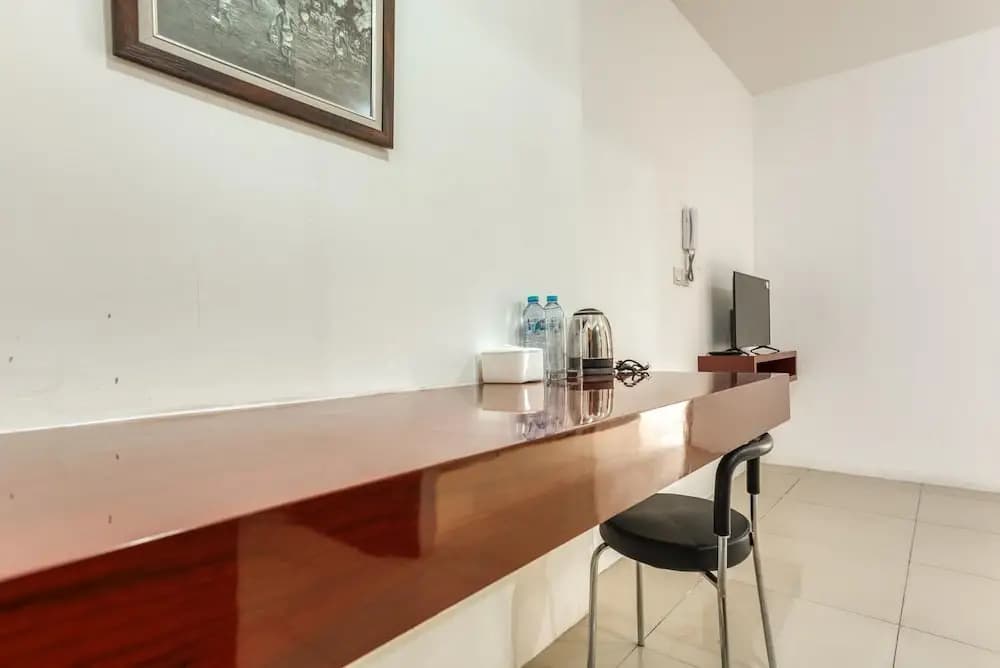 Reddoorz Apartment @ Pasar Baru Mansion - photo 16