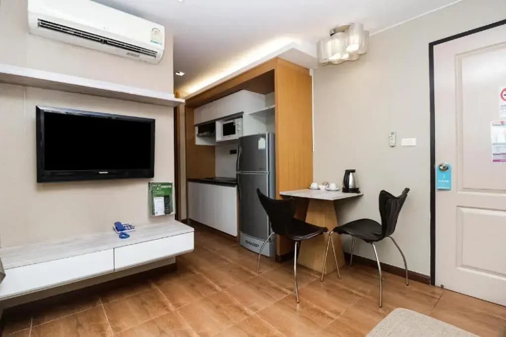 Greenview Ekkamai10 Suite - photo 15