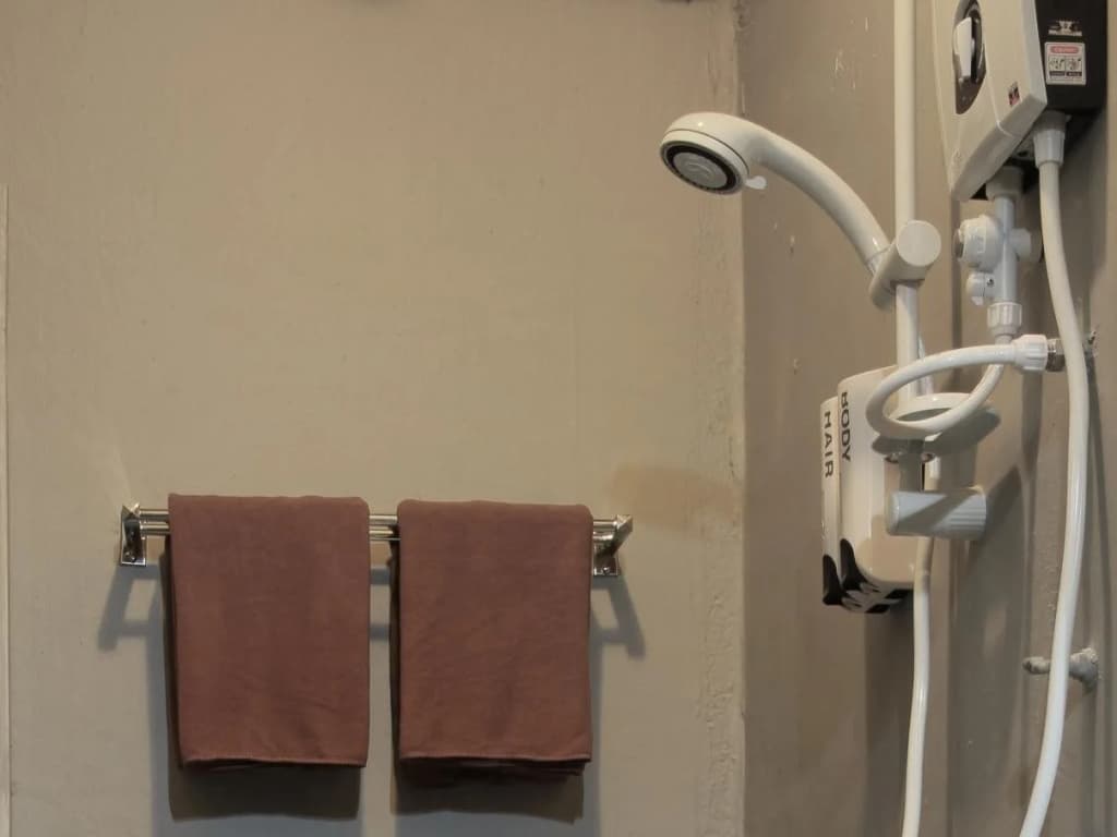 The Room @ Zishi Hostel - photo 7