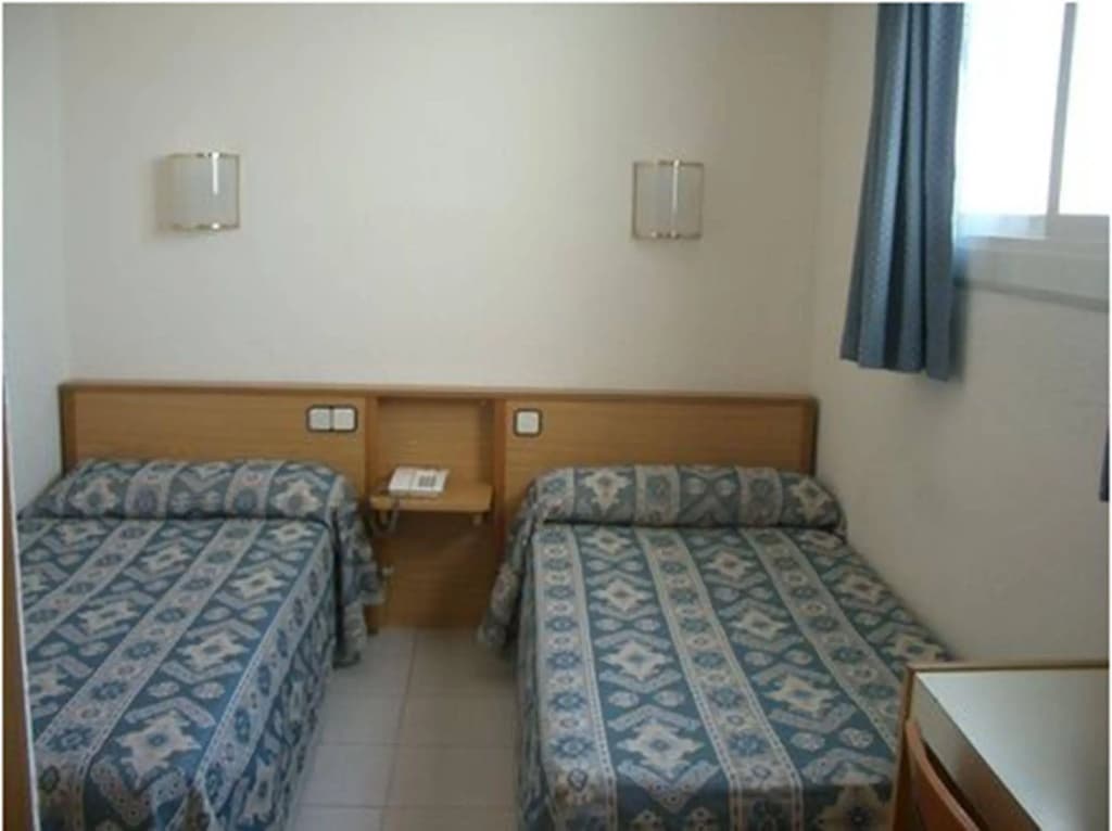Hotel Roma Reial - photo 4
