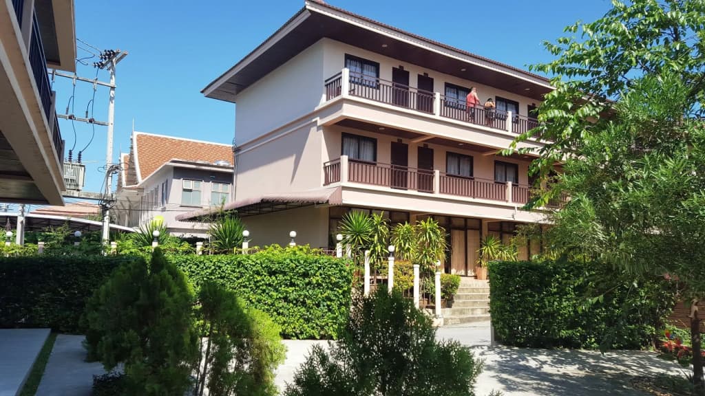 Panupong Hotel - photo 13