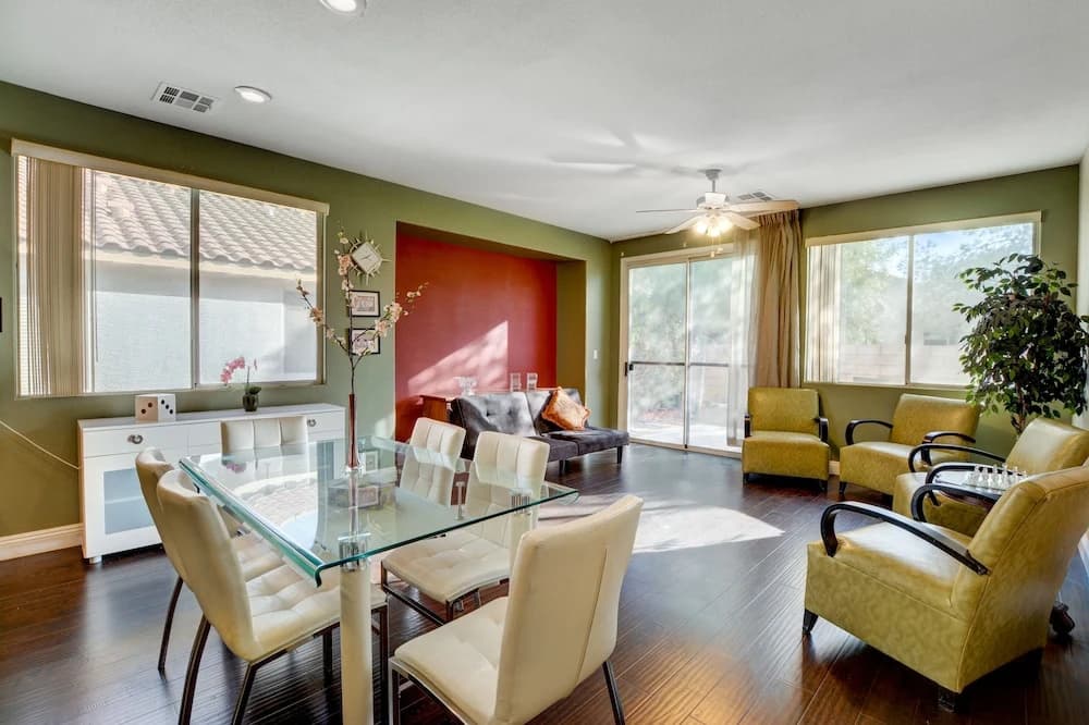 Luxurious 3BR 10min to Las Vegas Strip - photo 18