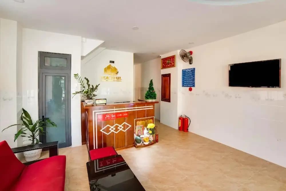 Peaceful Hotel by OYO Rooms - photo 2