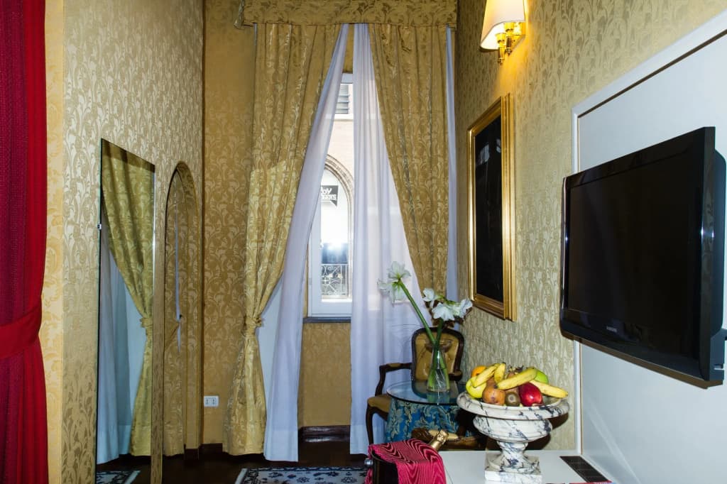 Canova Rooms in Spanish Steps - photo 6