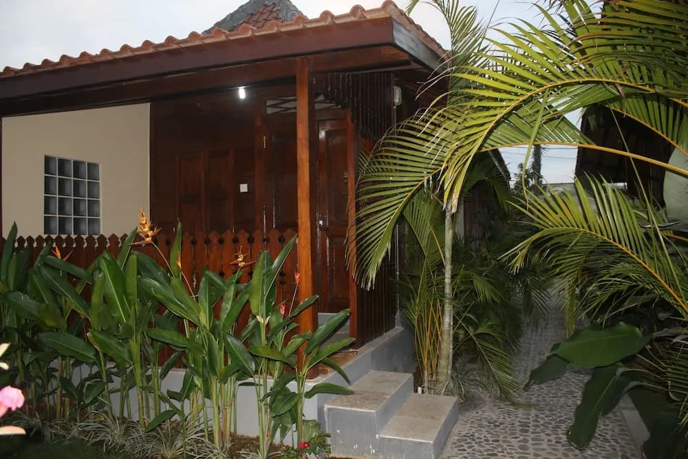 Nida Rooms Ubud Raya Mas at Taman Harum Cottages - main photo