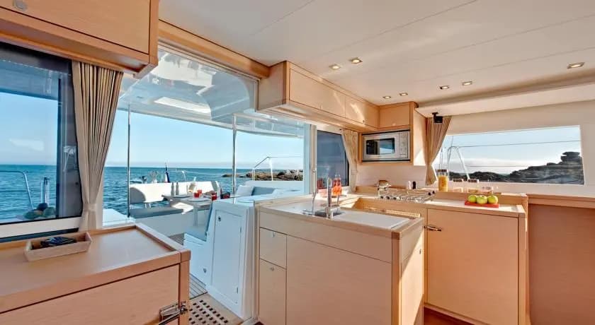 Bliss Boutique Yachting - Phuket - photo 3