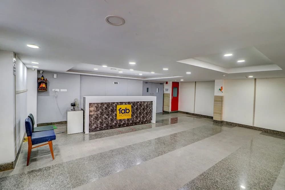F9 Kirti Nagar by Fabhotel - photo 10