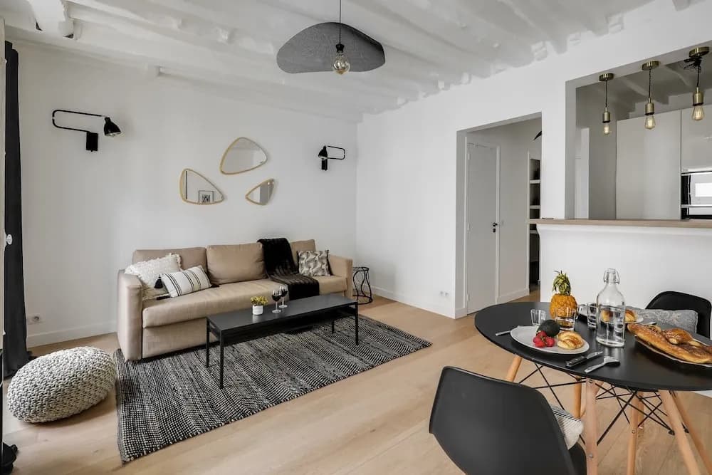 Beautiful new Apartment in a Pedestrian Street, Near Champs Elysees - photo 6