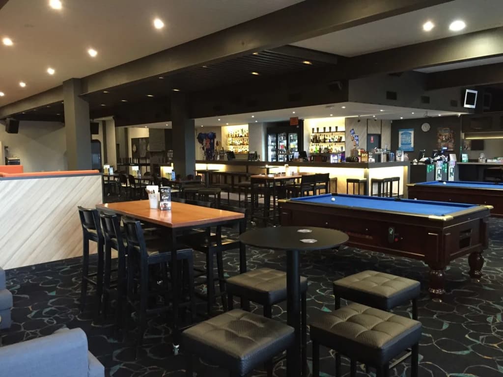 Nightcap at Seaford Hotel - photo 14
