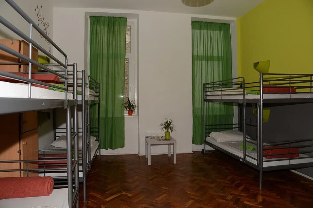 Unity Hostel Udvarrom - photo 11