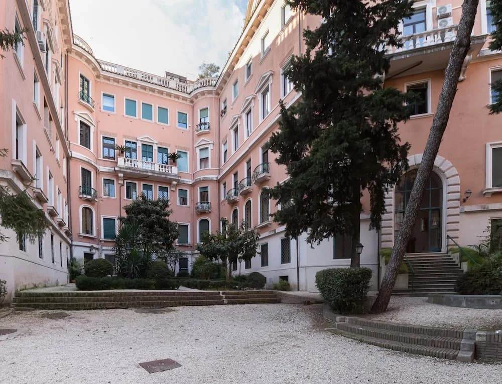 Saint Peter Station Apartments - main photo