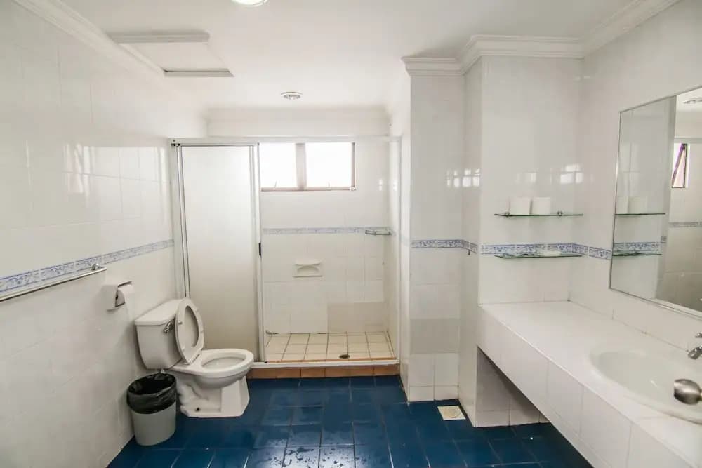 Marina Travellers Suite Marina Court - photo 8