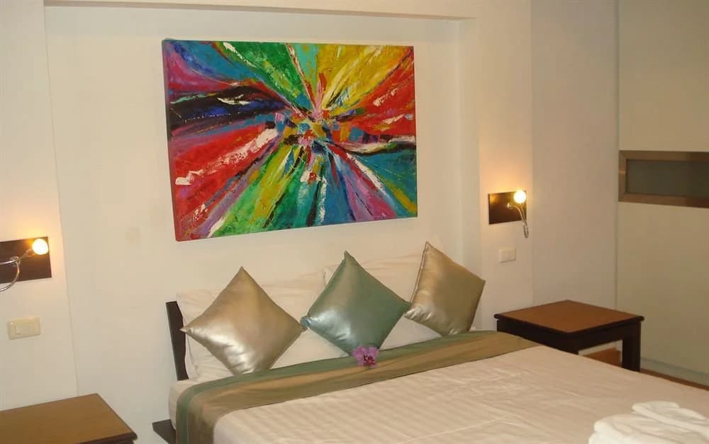 3rd Street Cafe & Guesthouse - photo 6