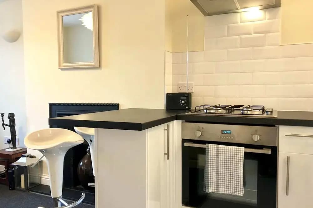 City Centre Flat - photo 12