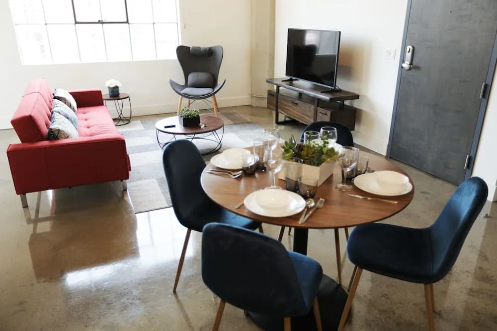 Downtown Lofty Suites - photo 15