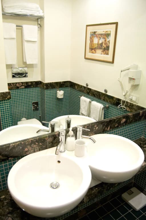 Domus Cavour Guest house - photo 9