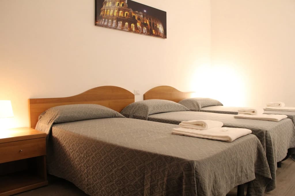 Guest House Brianza Room - photo 10
