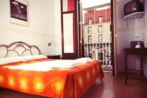 Hostal Central - photo 2