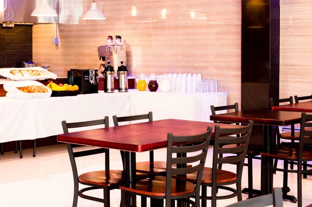 LIC Hotel - photo 22