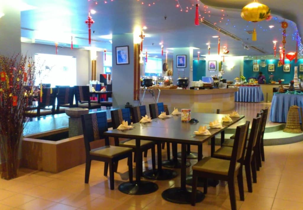 Hotel Maluri - photo 22