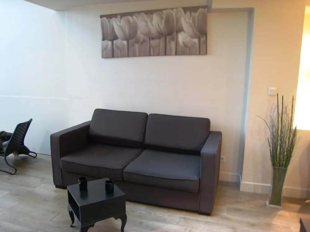 Montgolfier Apartment - photo 12