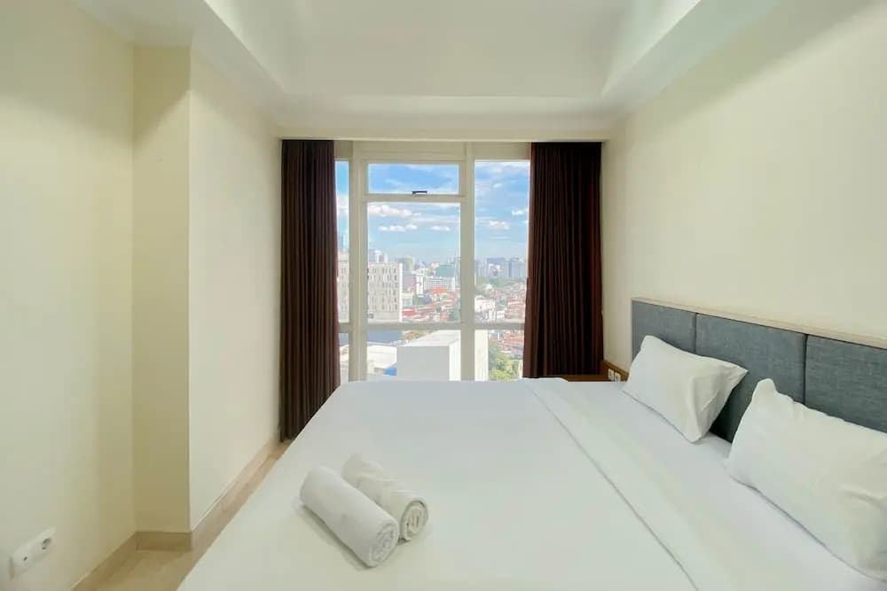 Spacious And Combined 2Br At Menteng Park Apartment - photo 4