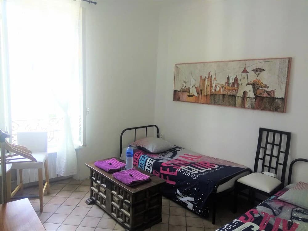 Nice Center Room - photo 6