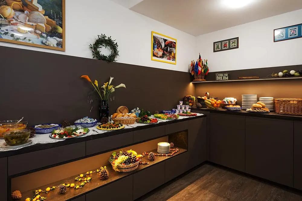 Hotel Queenspark - photo 9