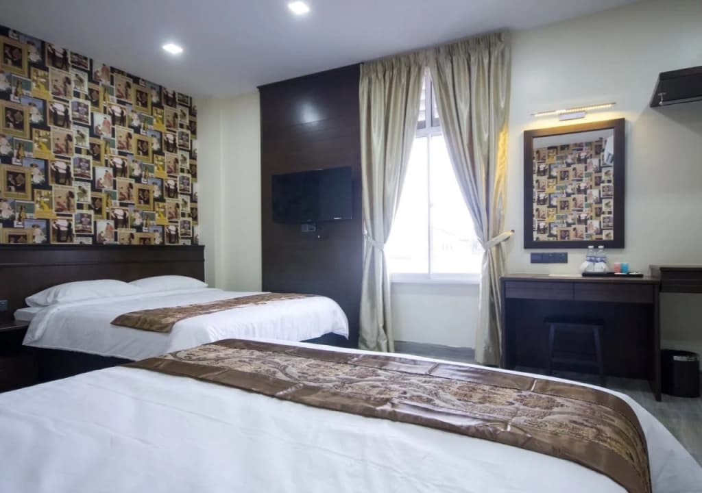 Islander Lodge - photo 2
