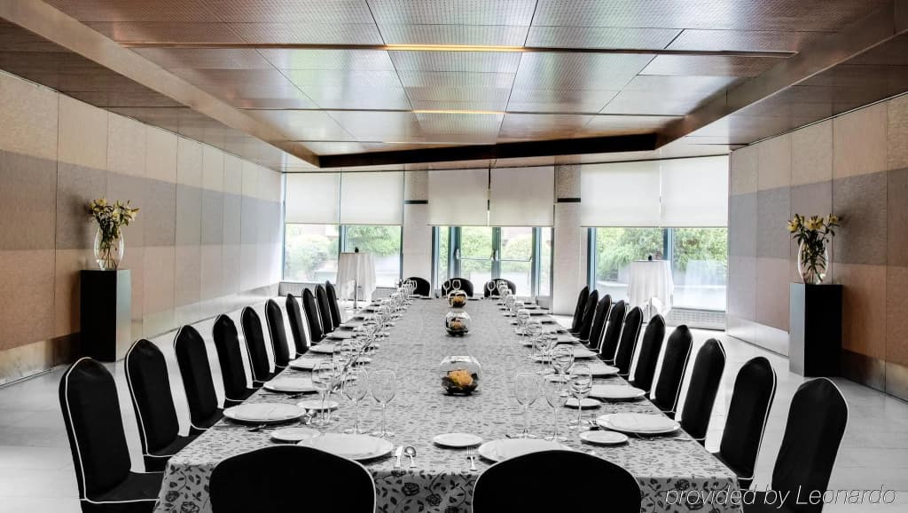 Eurostars Suites Mirasierra - photo 19