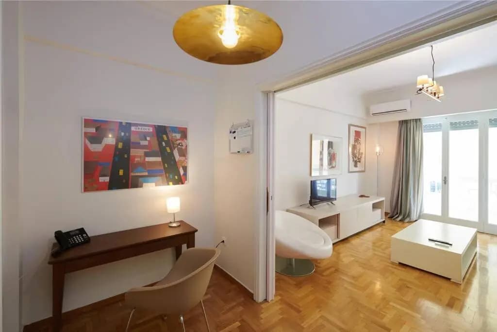 Veni Syntagma 5th Floor 2Bdr Apt - photo 4