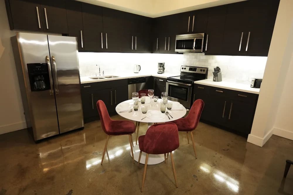 Downtown Lofty Suites - photo 16