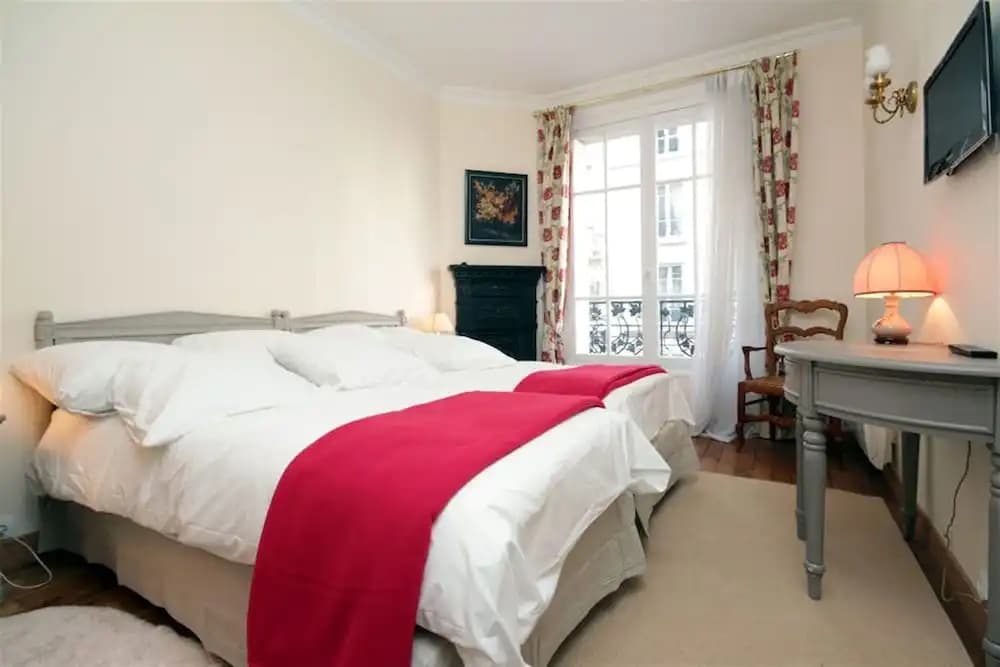 2 rooms - next to the Eiffel tower - Trocadéro - photo 4