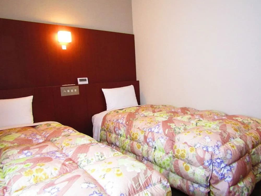Hotel Oaks Shin-Osaka - photo 5