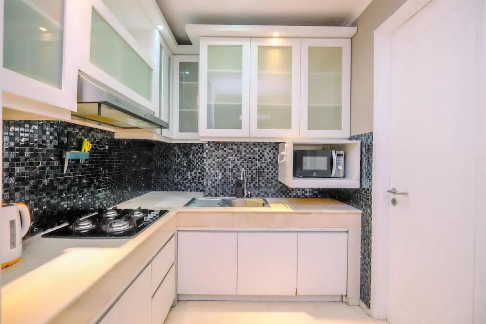 Elegant And Comfort 2Br Apartment At Fx Residence - photo 20