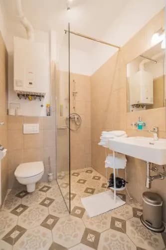 La Perla Vintage Apartments - photo 9
