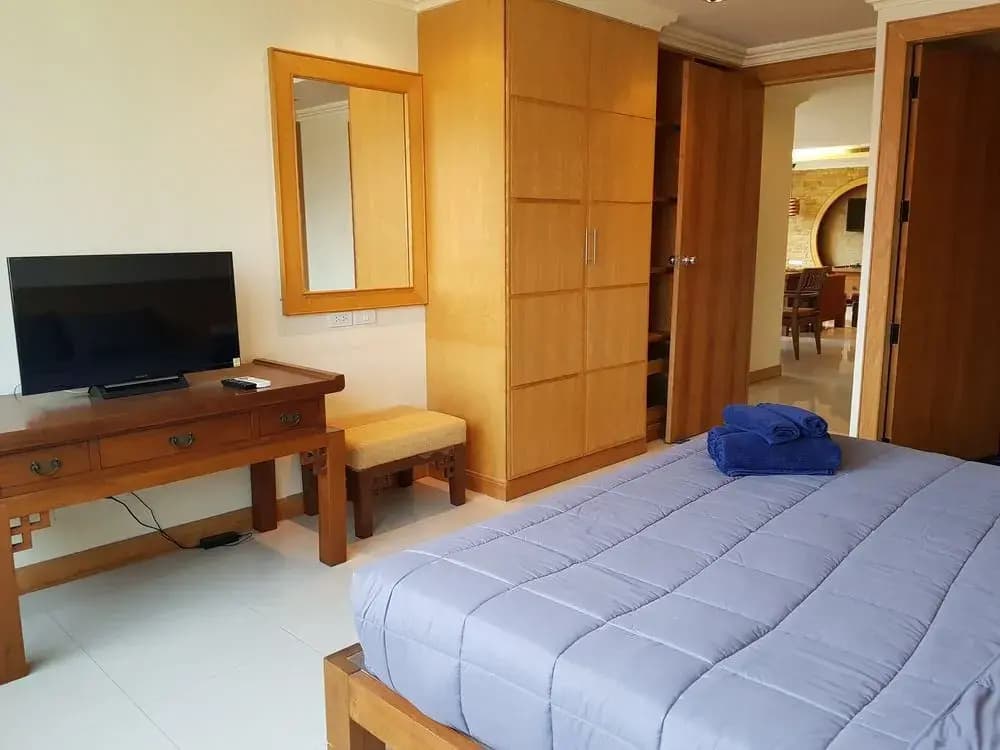 A Large 2 Br - 3 Baths 511 Downtown - main photo