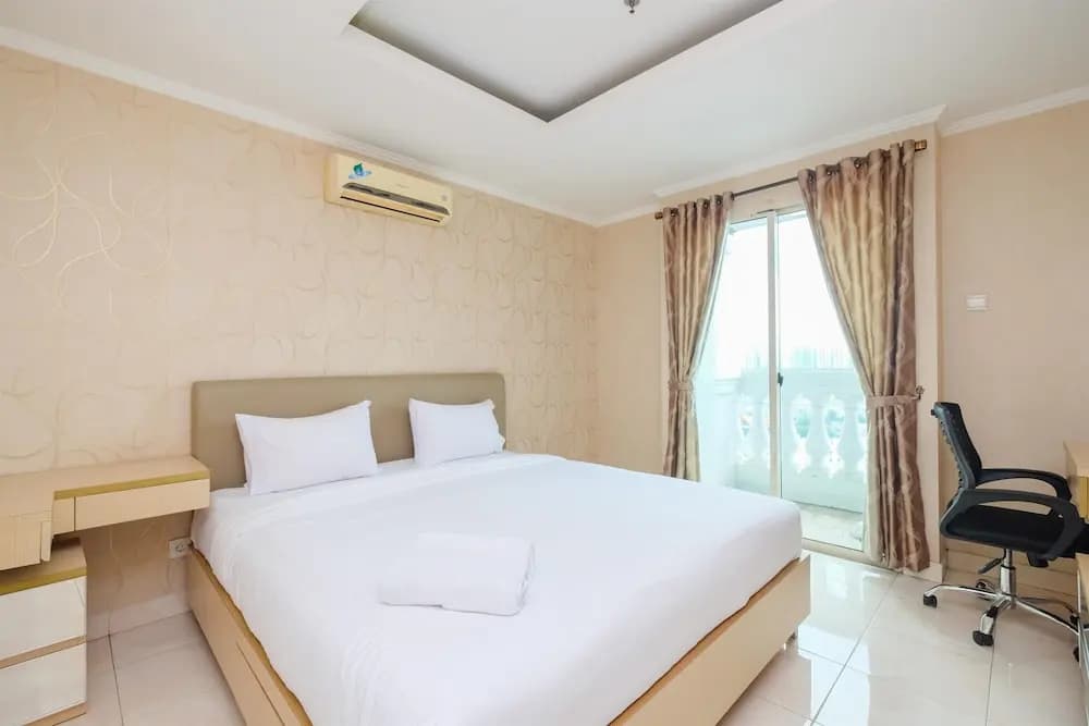 Comfort And Strategic 1Br At The Boulevard Apartment - main photo