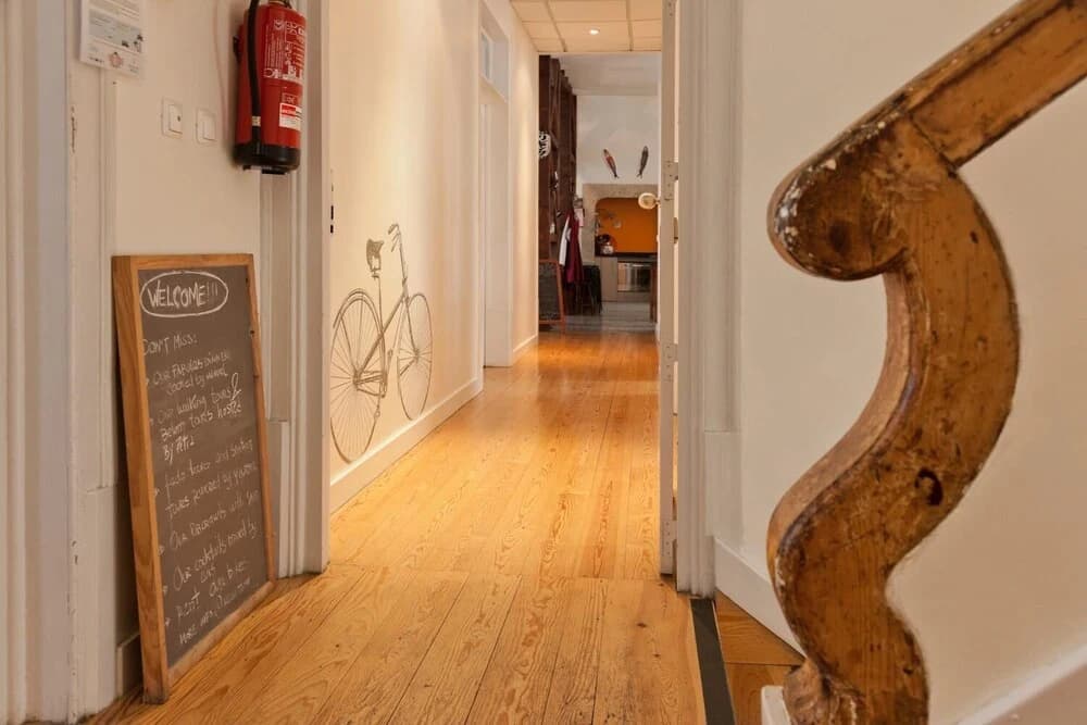 Living Lounge Hostel - photo 10