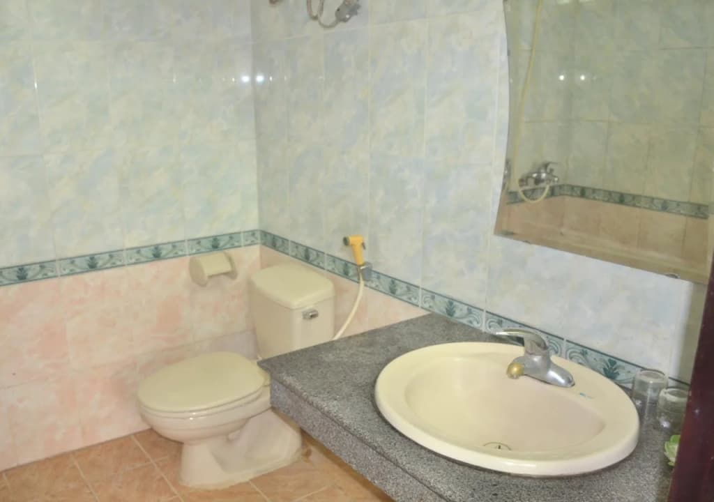 Hoa Cuong Hotel - photo 5