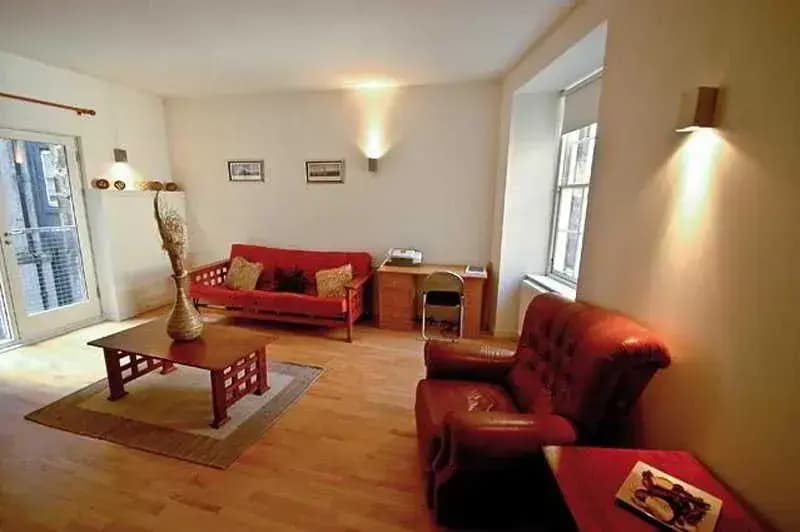 Edinburgh Apartments - photo 4