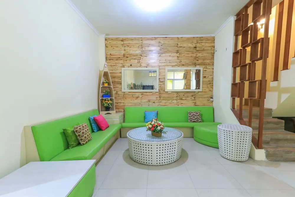 Lavender Hostel - photo 14