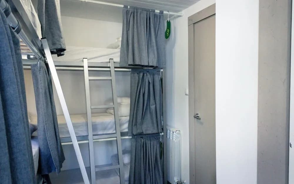 Suave Lisboa Hostel - photo 2