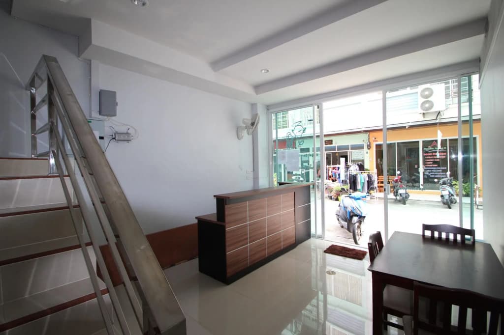 Angel Service Apartment Patong Beach - photo 5