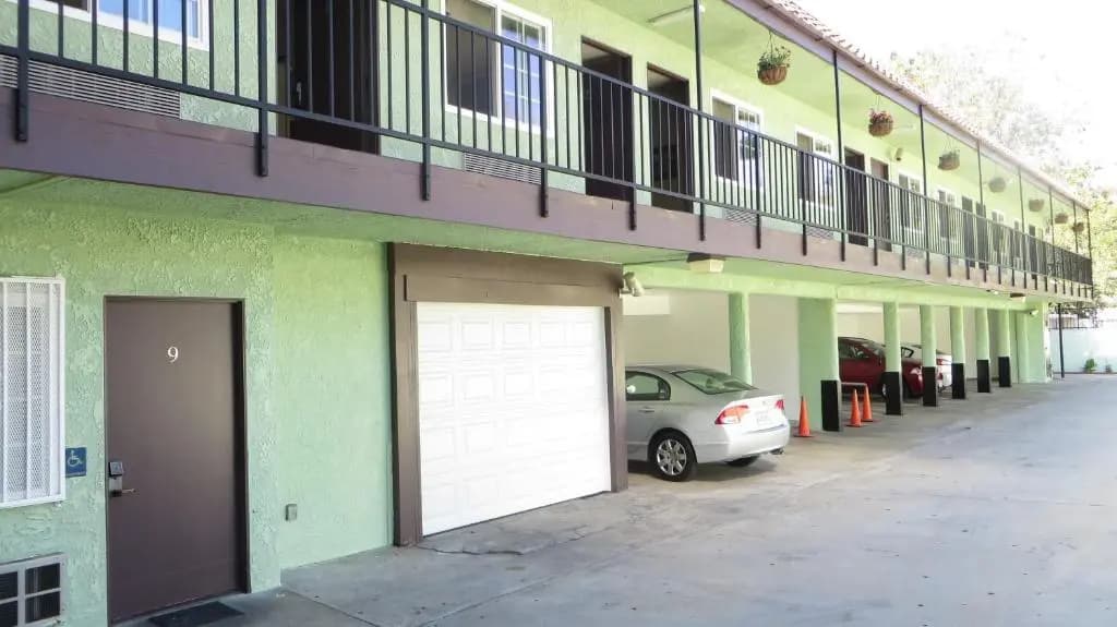 Eagle Rock Motel - photo 6