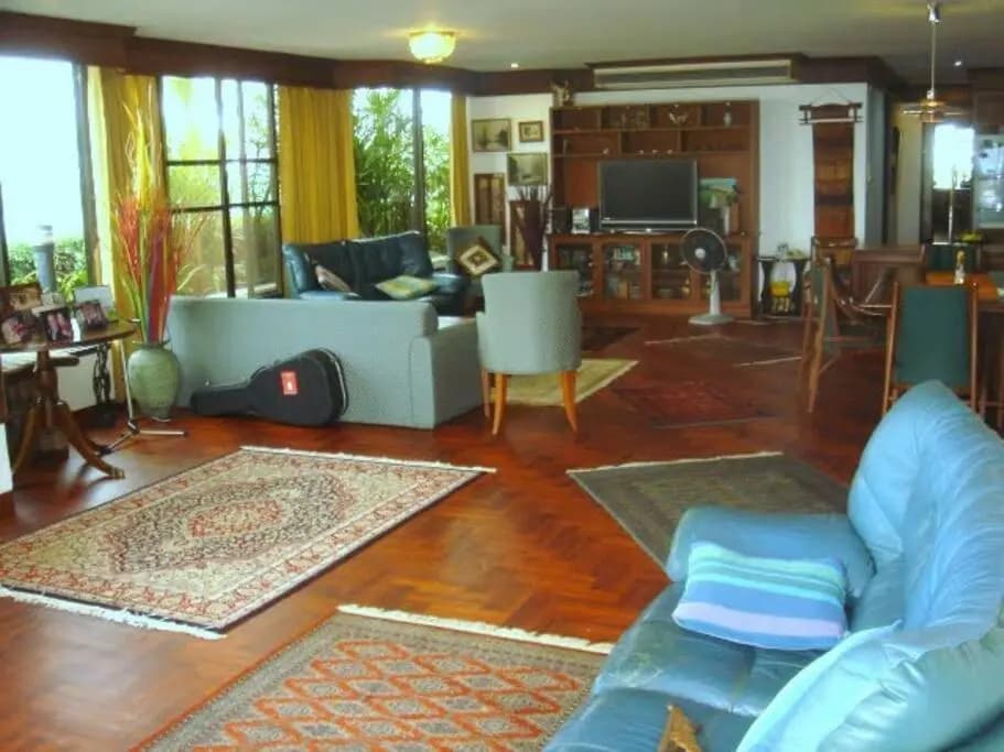 Stunning 24th Fl Terrace Penthouse! - main photo