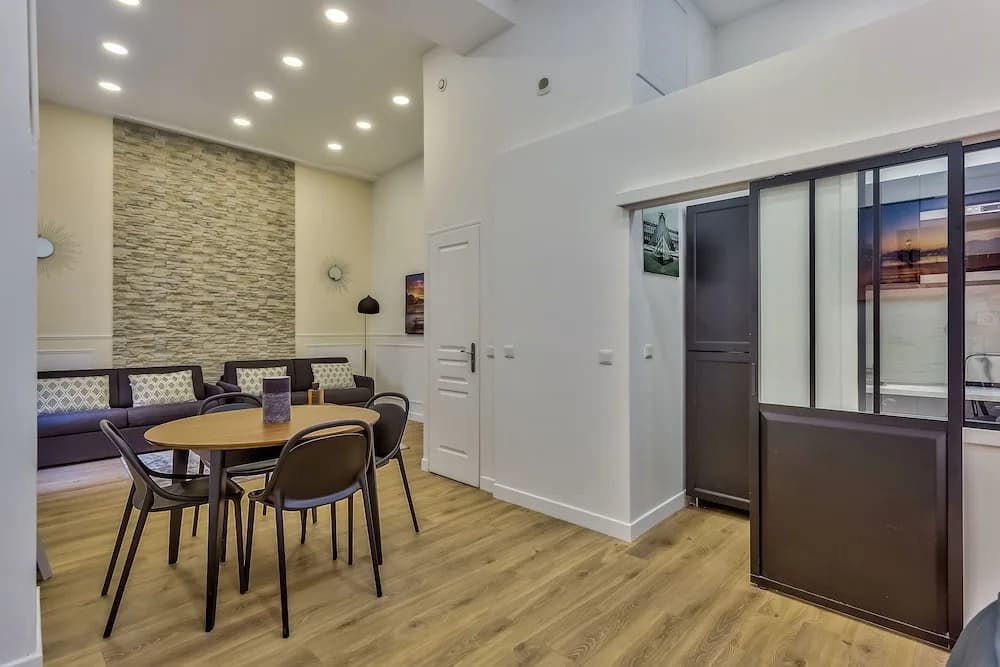 05 - Designed Parisian Flat - photo 7